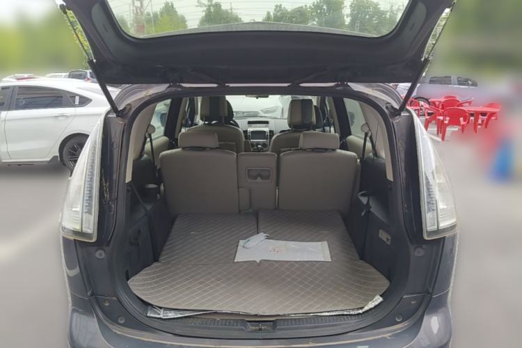 Used Mazda 5 2008 2.0 Automatic Comfort Edition Trunk