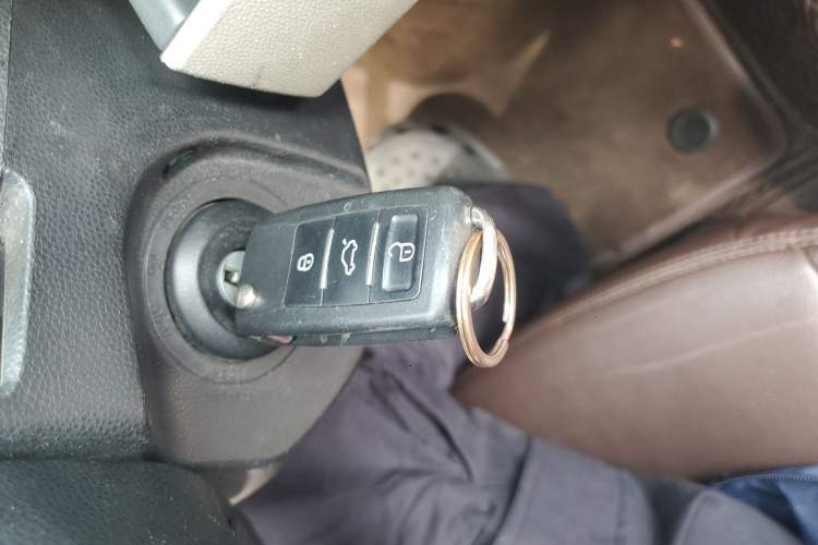 Used Mazda 5 2008 2.0 Automatic Comfort Edition Vehicle Key