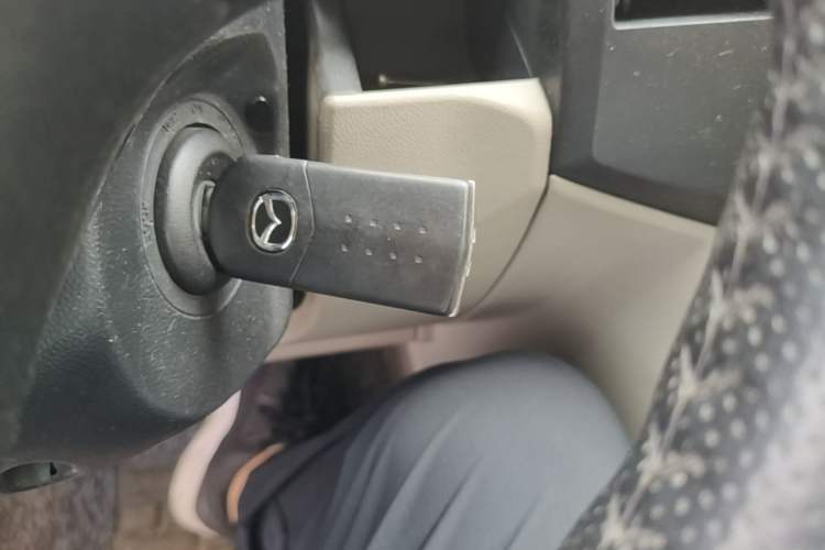 Used Mazda 5 2008 2.0 Automatic Comfort Edition Vehicle Key