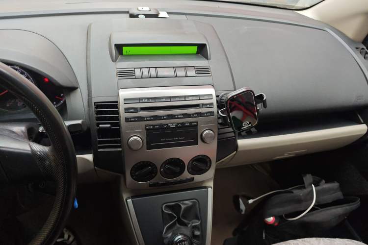 Used Mazda 5 2008 2.0 Manual Comfort Version Audio And AC Panel