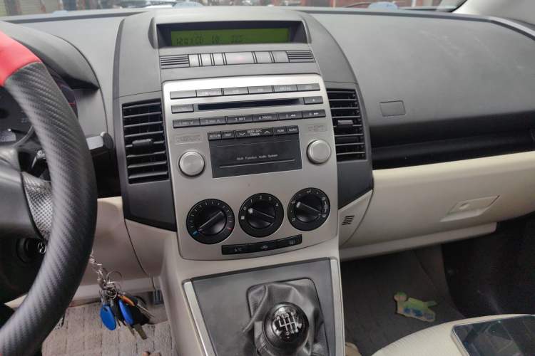 Used Mazda 5 2008 2.0 Manual Comfort Version Audio And AC Panel