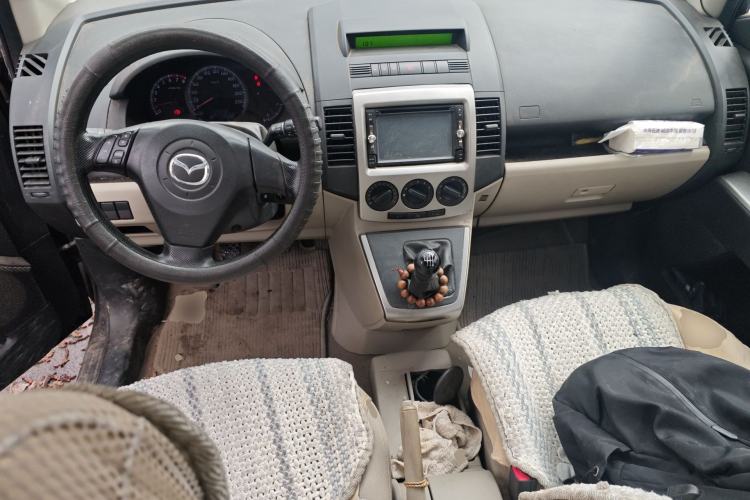 Used Mazda 5 2008 2.0 Manual Comfort Version Center Console