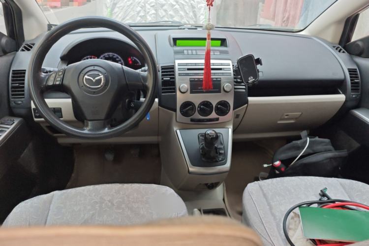 Used Mazda 5 2008 2.0 Manual Comfort Version Center Console