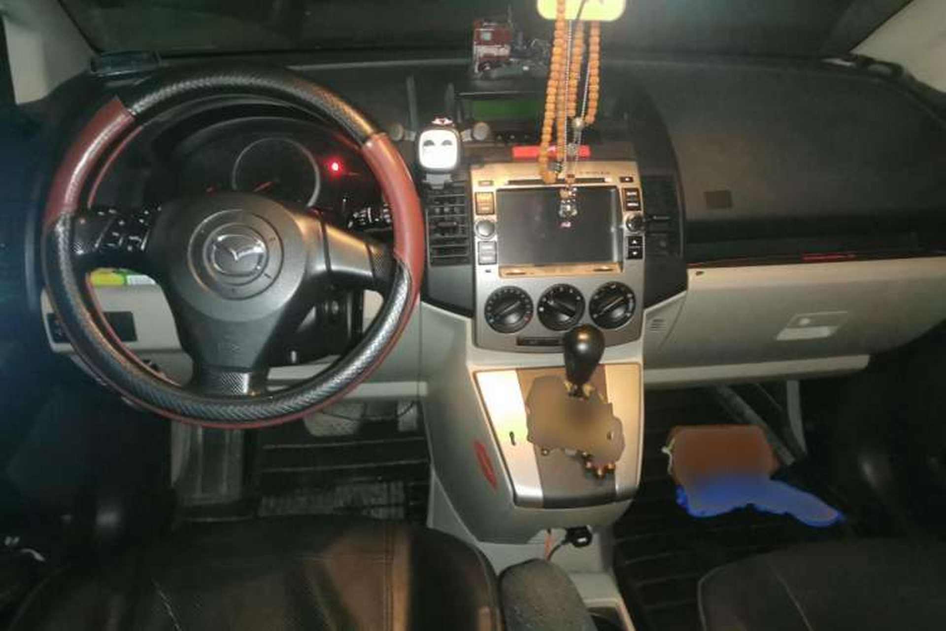 Used Mazda 5 2008 2.0 Automatic Comfort Edition Center Console
