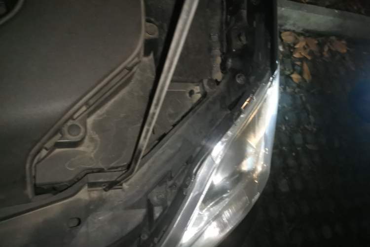 Used Mazda 5 2008 2.0 Automatic Comfort Edition Engine Bay Left