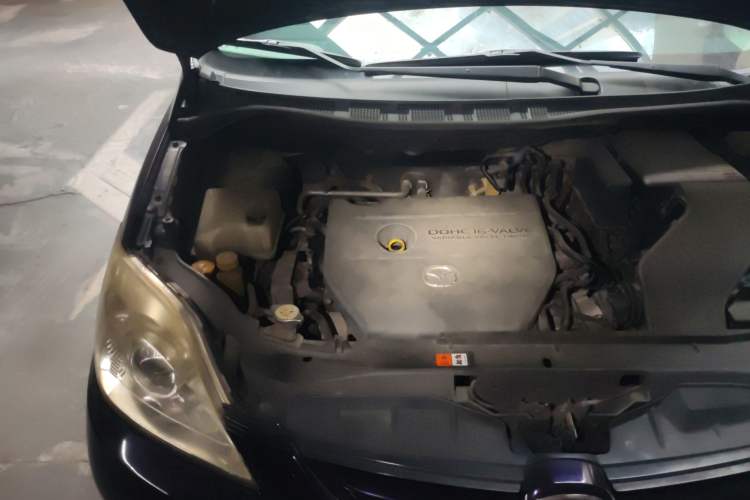 Used Mazda 5 2008 2.0 Automatic Luxury Edition Engine Bay Right
