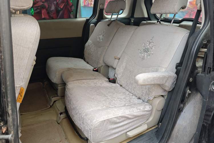 Used Mazda 5 2008 2.0 Manual Comfort Version Left Rear Seat