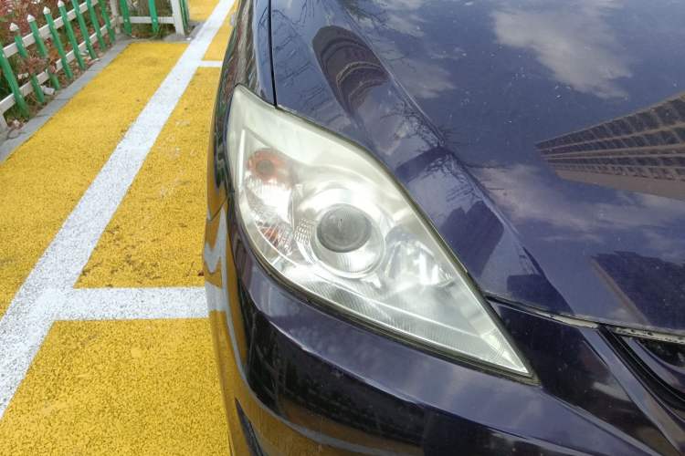 Used Mazda 5 2008 2.0 Manual Comfort Version Right Front Headlight