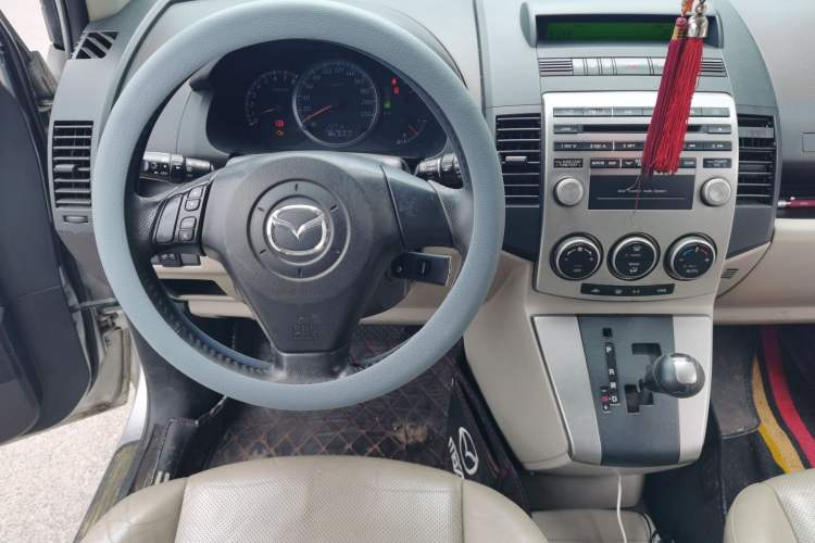 Used Mazda 5 2008 2.0 Automatic Luxury Edition Audio And AC Panel