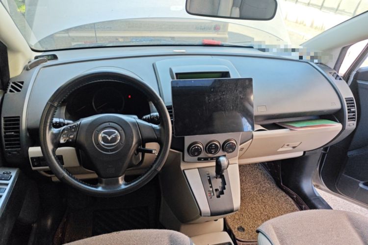 Used Mazda 5 2008 2.0 Automatic Luxury Edition Center Console