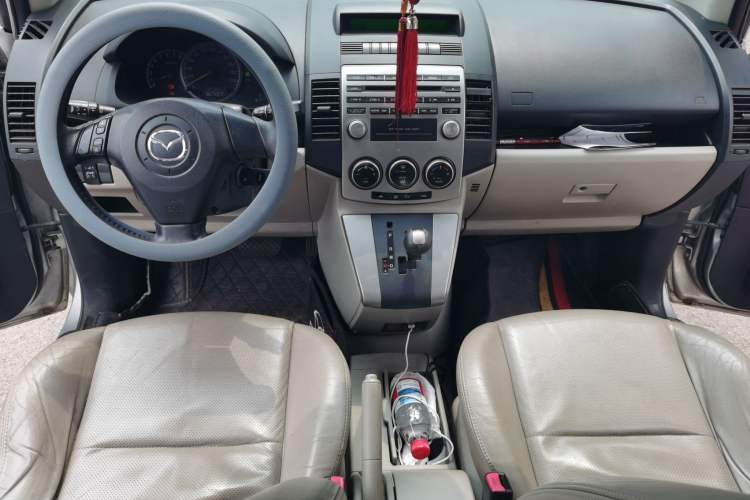 Used Mazda 5 2008 2.0 Automatic Luxury Edition Center Console