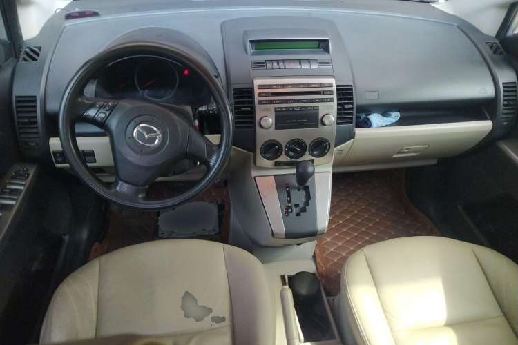 Used Mazda 5 2008 2.0 Automatic Comfort Edition Center Console