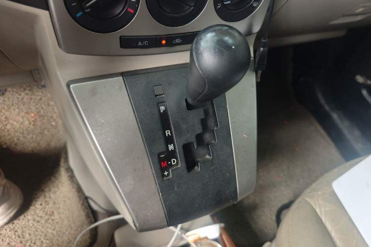 Used Mazda 5 2008 2.0 Automatic Comfort Edition Gear Lever