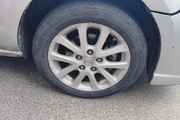 Used Mazda 5 2008 2.0 Automatic Luxury Edition Right Front Wheel Hub