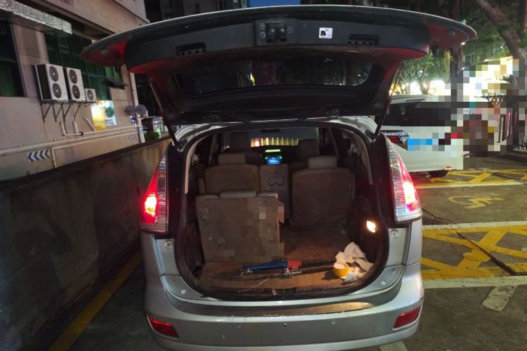 Used Mazda 5 2008 2.0 Automatic Comfort Edition Trunk