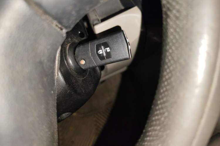 Used Mazda 5 2008 2.0 Automatic Comfort Edition Vehicle Key