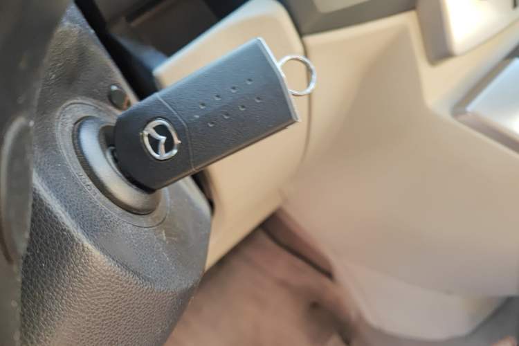 Used Mazda 5 2008 2.0 Automatic Comfort Edition Vehicle Key