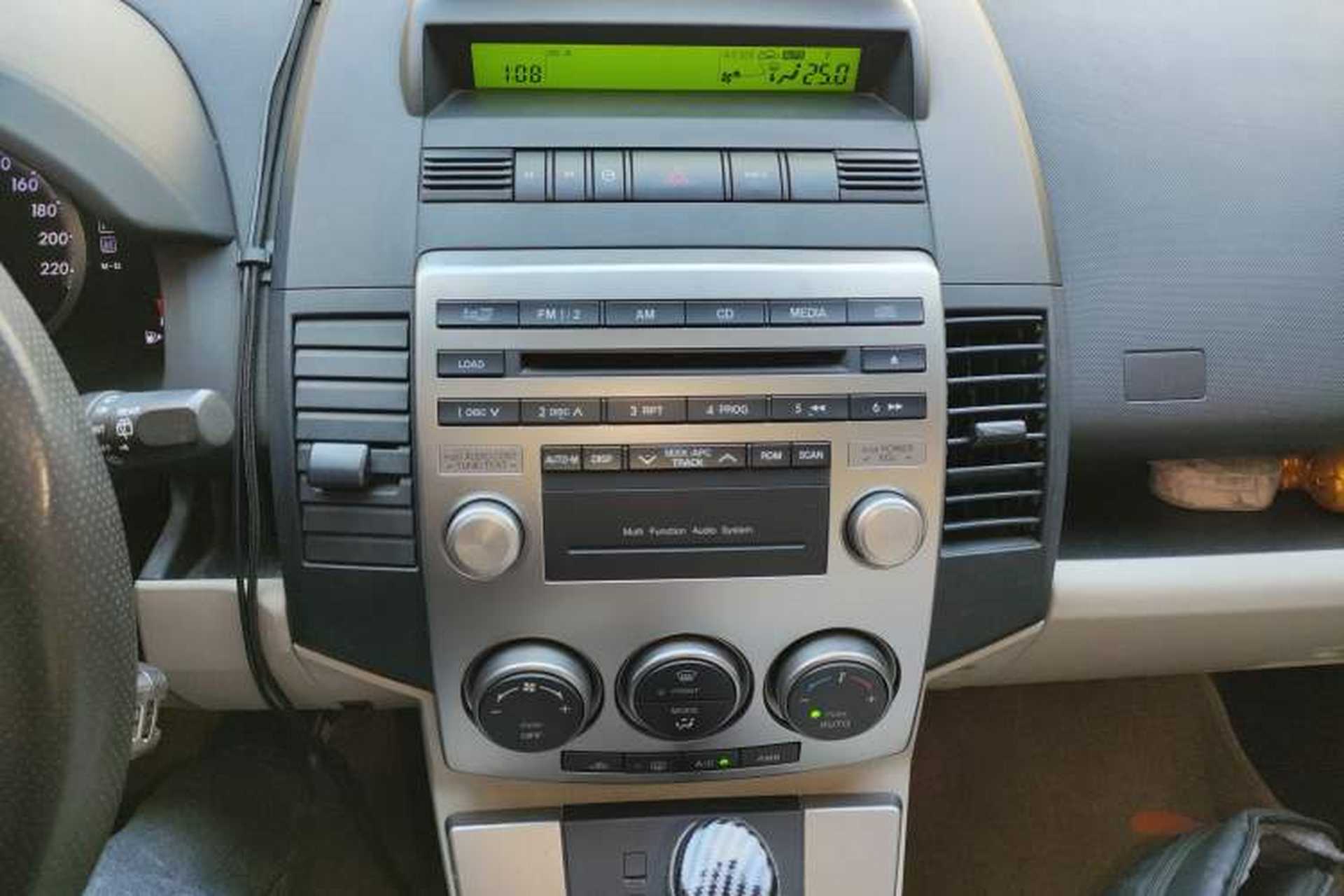 Used Mazda 5 2008 2.0 Automatic Luxury Edition Audio And AC Panel