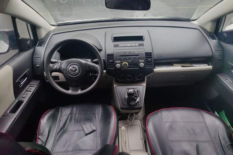 Used Mazda 5 2008 2.0 Manual Comfort Version Center Console