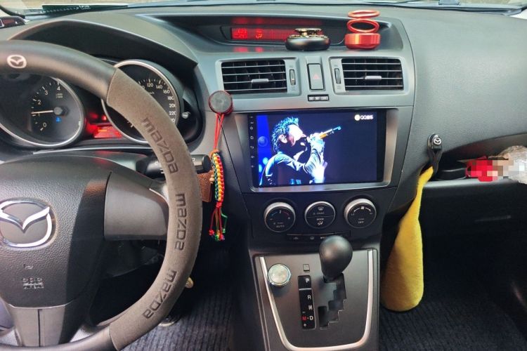 Used Mazda 5 2011 2.0L Automatic Comfort Edition Audio And AC Panel