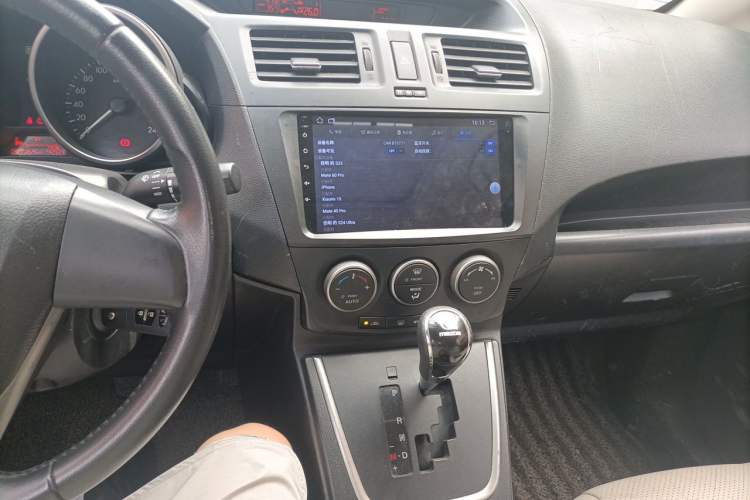 Used Mazda 5 2011 2.0L Automatic Luxury Edition Audio And AC Panel