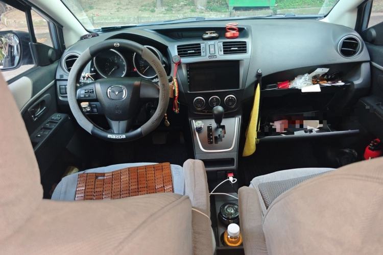 Used Mazda 5 2011 2.0L Automatic Comfort Edition Center Console