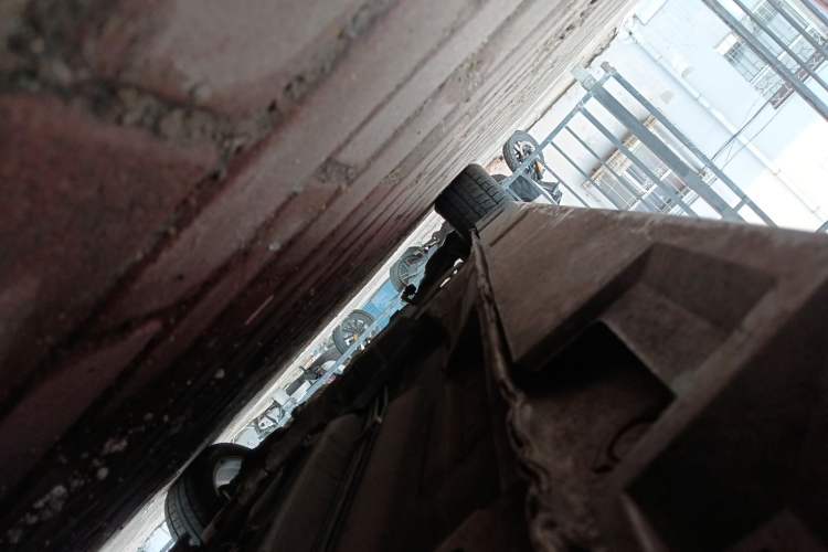 Used Mazda 5 2011 2.0L Automatic Comfort Edition Chassis Front Right