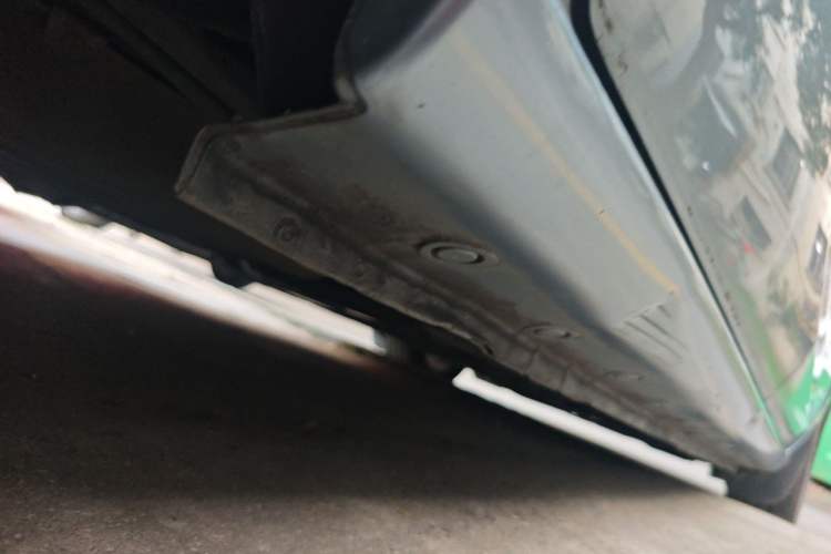 Used Mazda 5 2011 2.0L Automatic Comfort Edition Chassis Rear Right