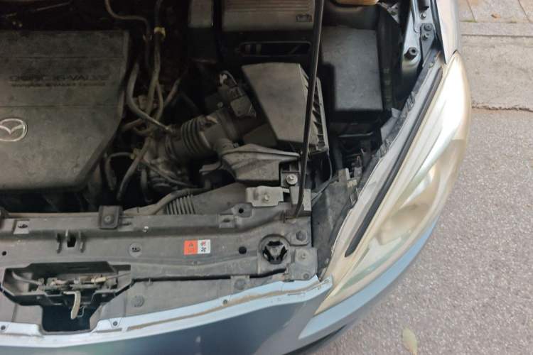 Used Mazda 5 2011 2.0L Automatic Comfort Edition Engine Bay Left