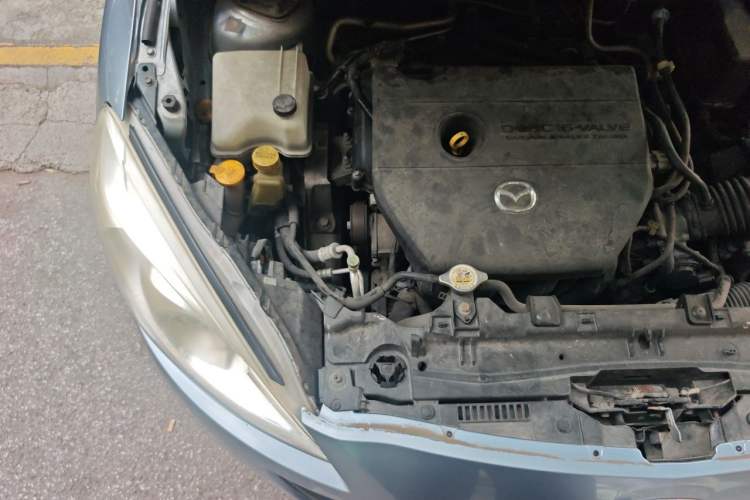 Used Mazda 5 2011 2.0L Automatic Comfort Edition Engine Bay Right