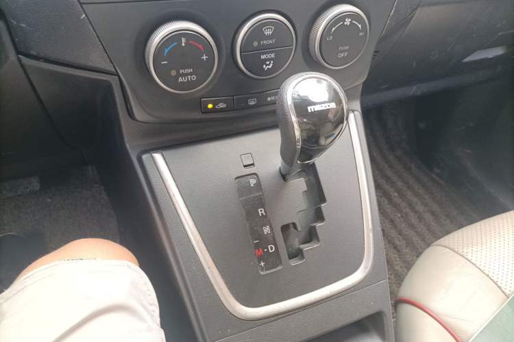 Used Mazda 5 2011 2.0L Automatic Luxury Edition Gear Lever