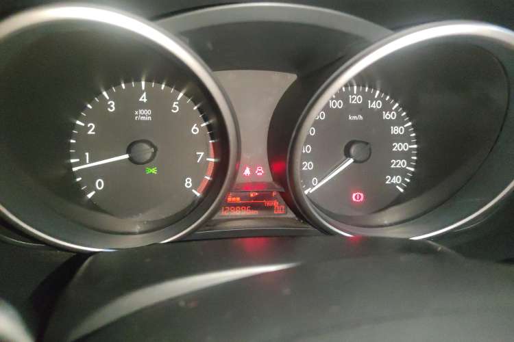 Used Mazda 5 2011 2.0L Manual Comfort Edition Instrument Cluster
