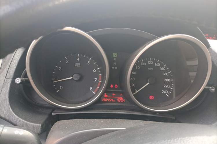 Used Mazda 5 2011 2.0L Automatic Luxury Edition Instrument Cluster