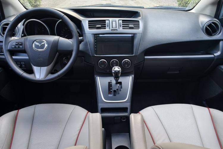 Used Mazda 5 2011 2.0L Automatic Luxury Edition Interior 3