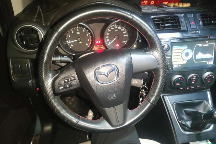 Used Mazda 5 2011 2.0L Manual Comfort Edition Steering Wheel