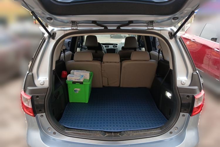 Used Mazda 5 2011 2.0L Automatic Comfort Edition Trunk