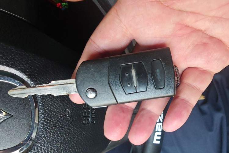 Used Mazda 5 2011 2.0L Automatic Comfort Edition Vehicle Key