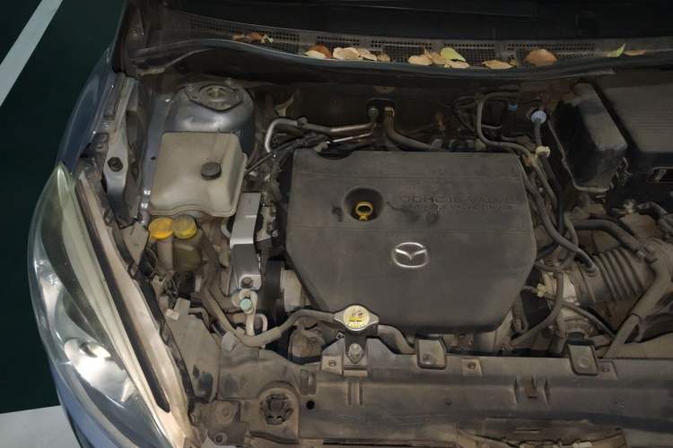 Used Mazda 5 2011 2.0L Automatic Comfort Edition Engine Bay Right