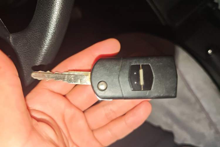 Used Mazda 5 2011 2.0L Automatic Comfort Edition Vehicle Key