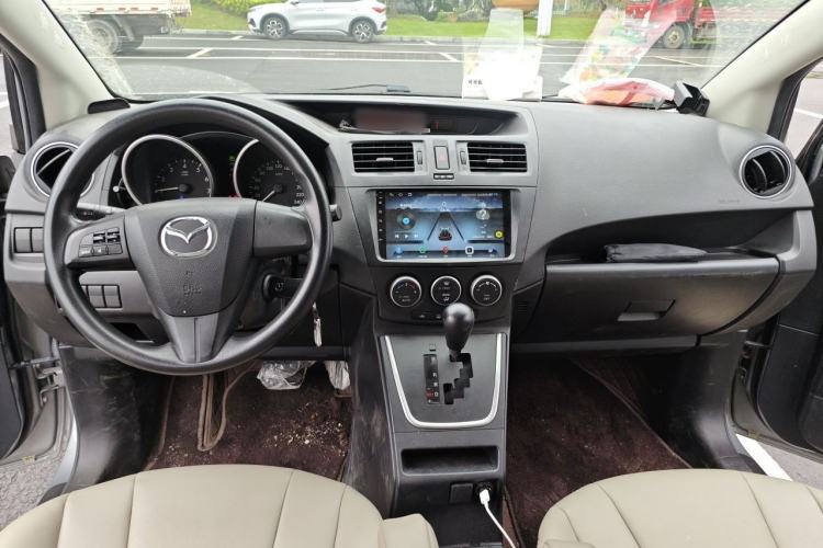 Used Mazda 5 2011 2.0L Automatic Comfort Edition Center Console