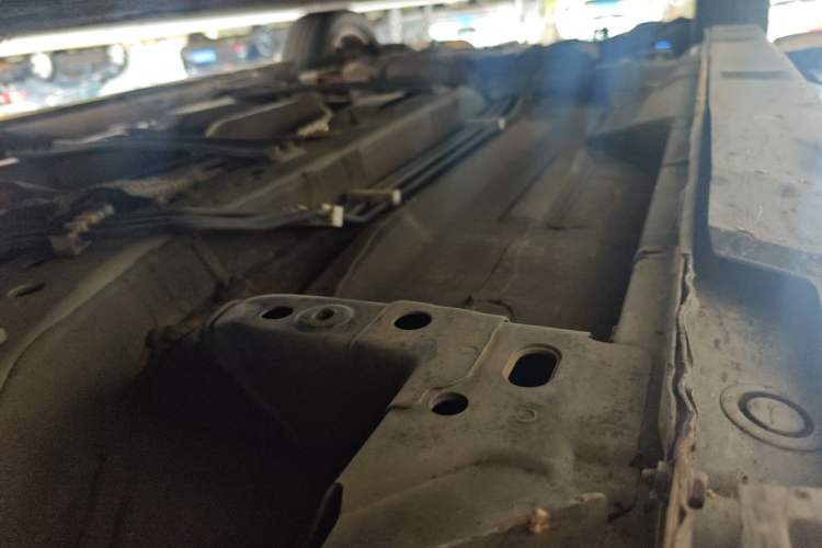 Used Mazda 5 2011 2.0L Automatic Luxury Edition Chassis Front Right