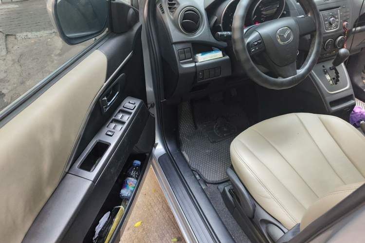 Used Mazda 5 2011 2.0L Automatic Comfort Edition Driver Seat