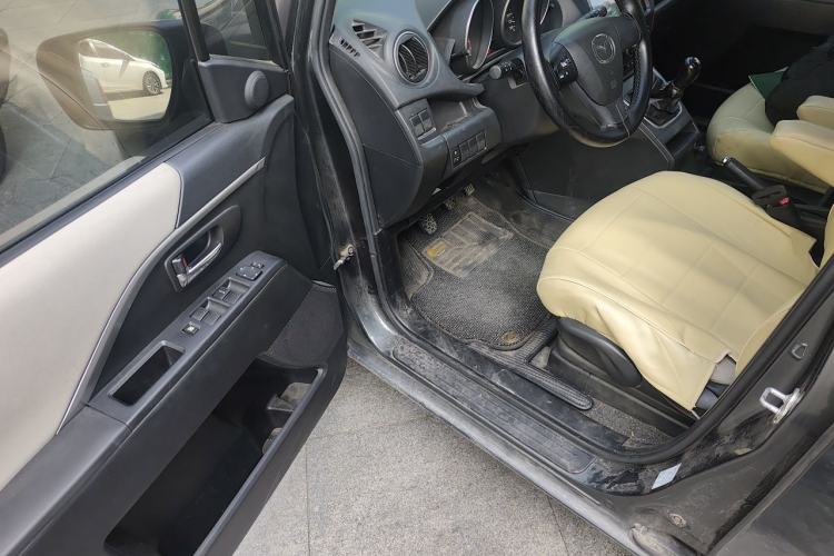 Used Mazda 5 2011 2.0L Manual Comfort Edition Driver Seat