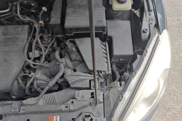 Used Mazda 5 2011 2.0L Automatic Comfort Edition Engine Bay Left