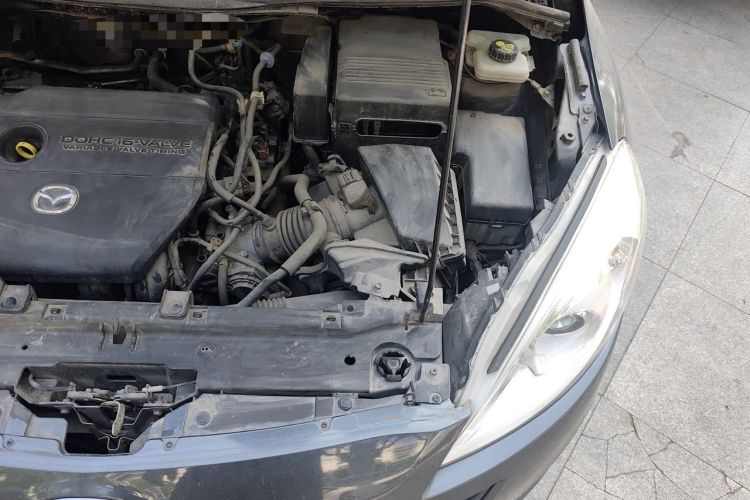 Used Mazda 5 2011 2.0L Manual Comfort Edition Engine Bay Left