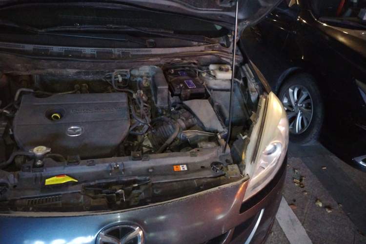 Used Mazda 5 2011 2.0L Manual Comfort Edition Engine Bay Left