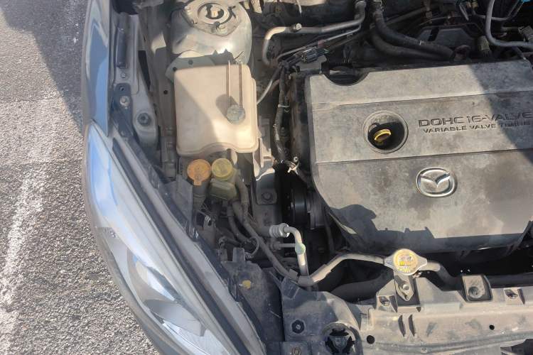 Used Mazda 5 2011 2.0L Automatic Comfort Edition Engine Bay Right