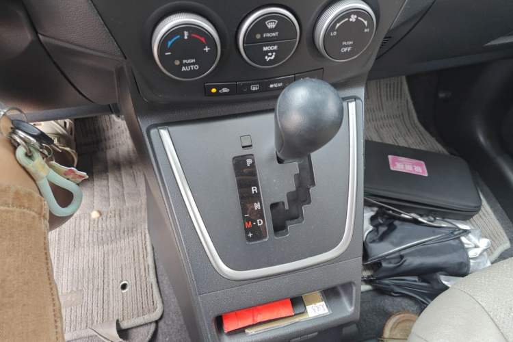 Used Mazda 5 2011 2.0L Automatic Comfort Edition Gear Lever