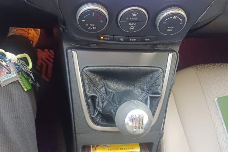 Used Mazda 5 2011 2.0L Manual Comfort Edition Gear Lever