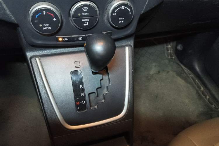 Used Mazda 5 2011 2.0L Automatic Comfort Edition Gear Lever